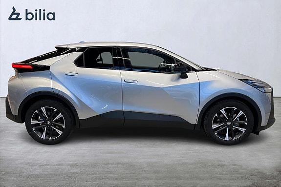Toyota C-HR 17 of 24