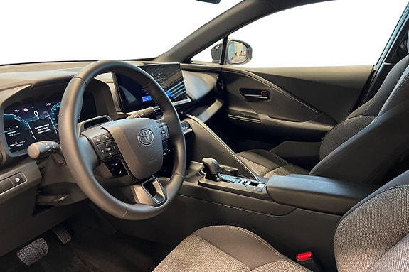Toyota C-HR 13 of 24