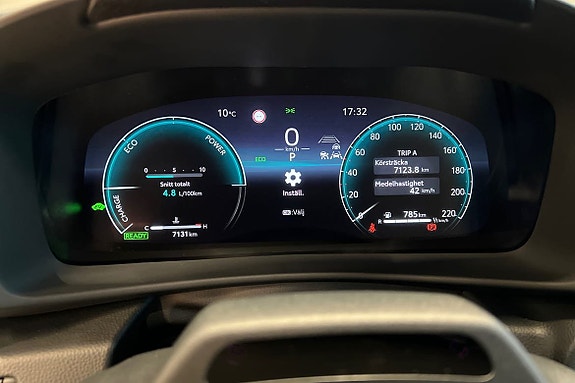 Toyota C-HR 15 of 24