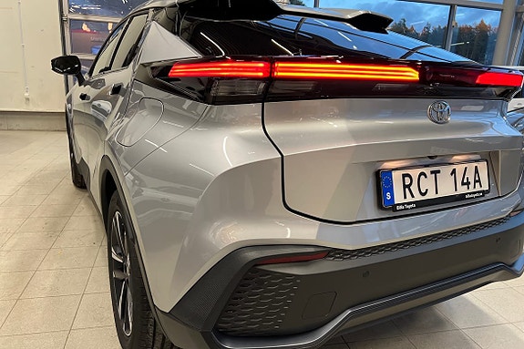Toyota C-HR 24 of 24