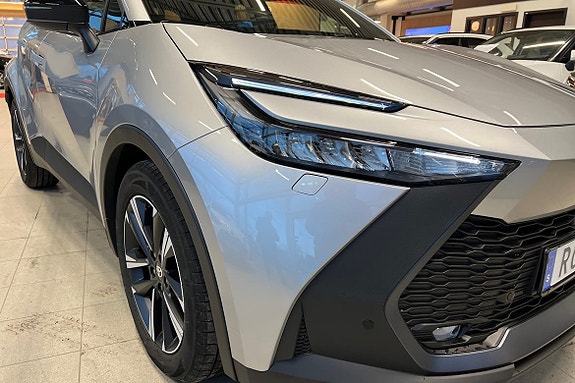 Toyota C-HR 23 of 24