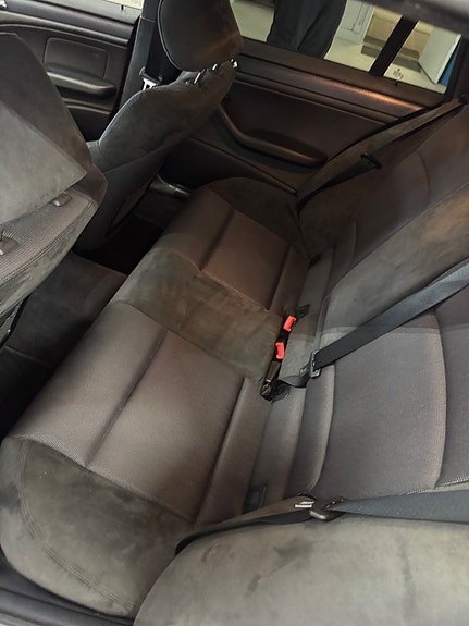 BMW 320i 7 of 20