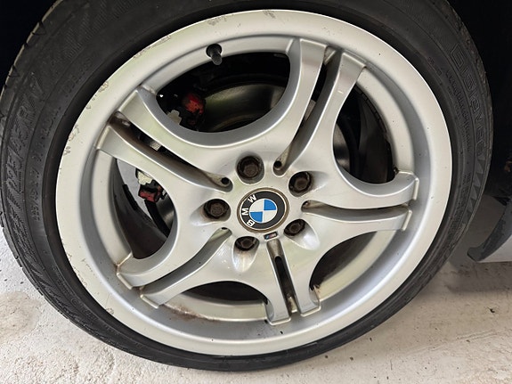 BMW 320i 4 of 20