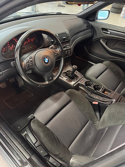 BMW 320i 10 of 20