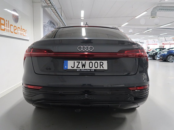 Audi Q8 e-tron 7 of 30