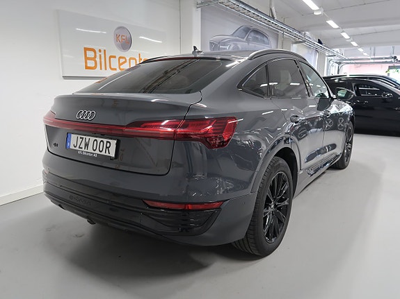 Audi Q8 e-tron 6 of 30