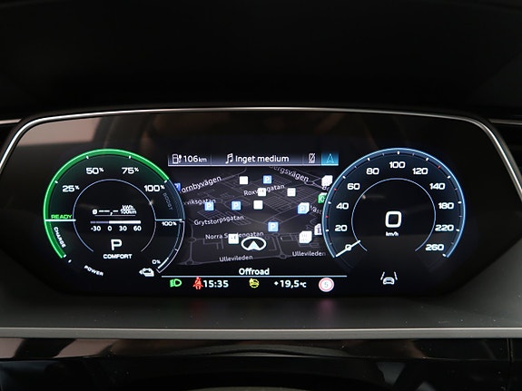 Audi Q8 e-tron 23 of 30