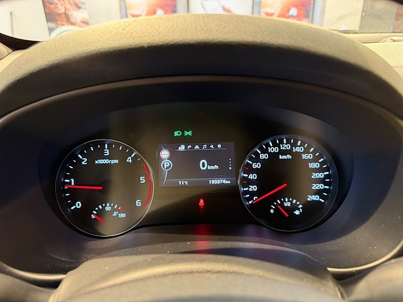 Kia Sportage 12 of 30