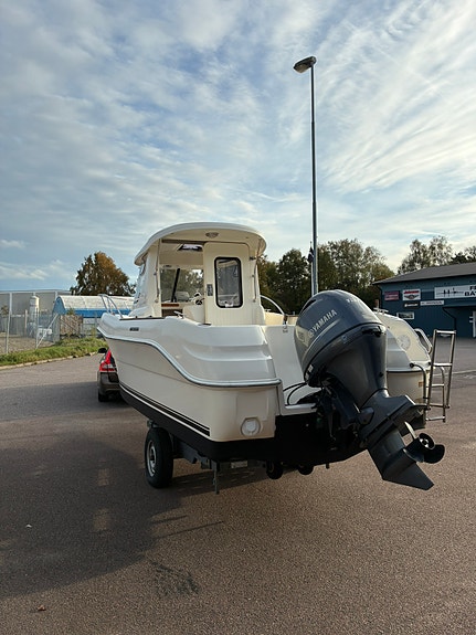 Quicksilver 640 PH 130HP Yamaha 3 of 7