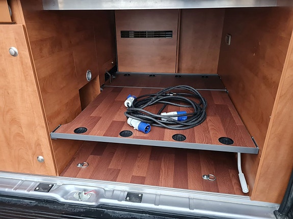 Malibu Van 640 160 hk, automat, långbäddar, dragkrok 8 of 25