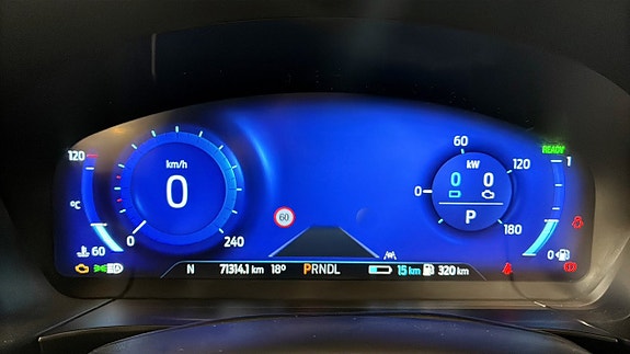 Ford Kuga 13 of 18