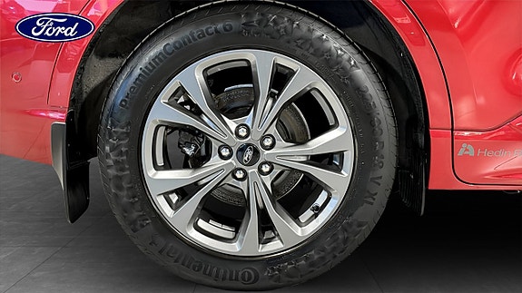 Ford Kuga 9 of 18