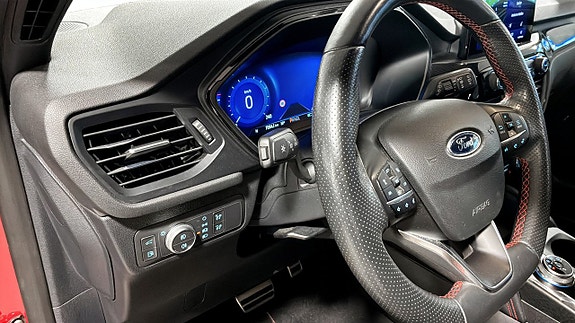 Ford Kuga 15 of 18