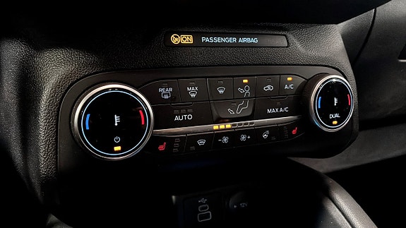 Ford Kuga 15 of 18