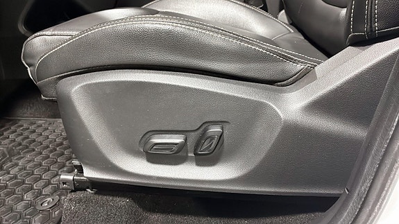 MG ZS 16 of 18