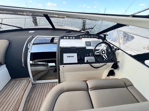 Princess V50 -99 | 2 x Volvo Penta TAMD122 EDC 620 hk | Byte 5 of 12