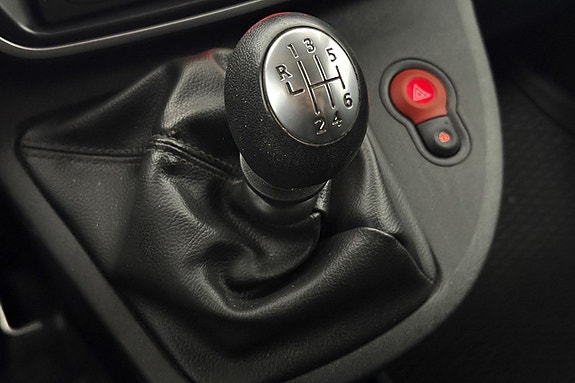 Renault Kangoo Express Maxi 23 of 26