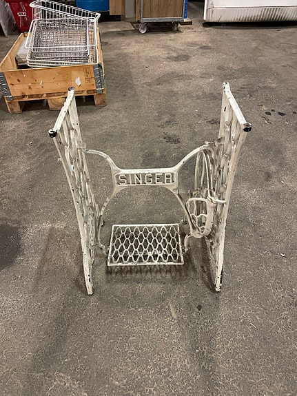 Product image 1 of 8