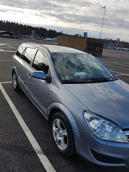 Opel Astra 2 of 7