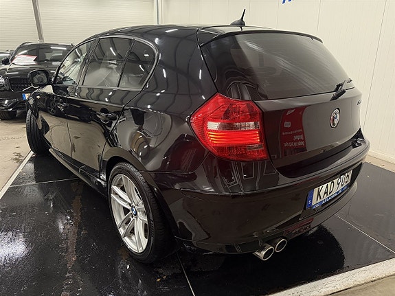 BMW 120i 3 of 20