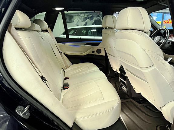 BMW X5 11 of 27