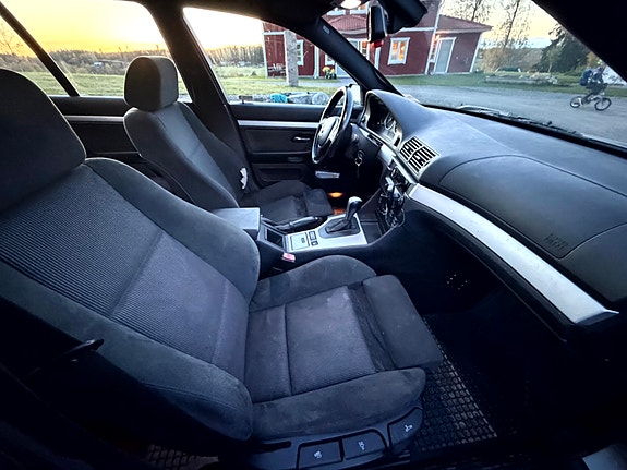 BMW 525i 9 of 9