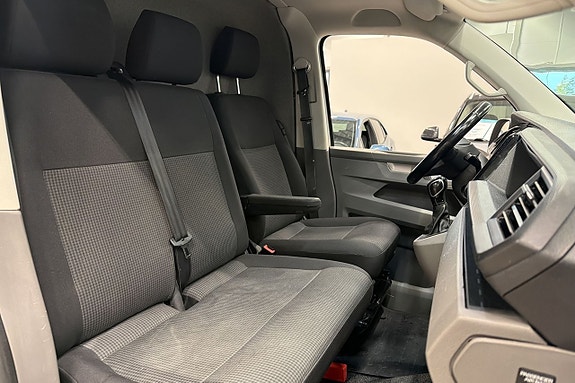 Volkswagen Transporter 19 of 22