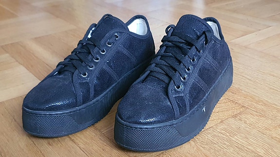 Product image 1 of 10