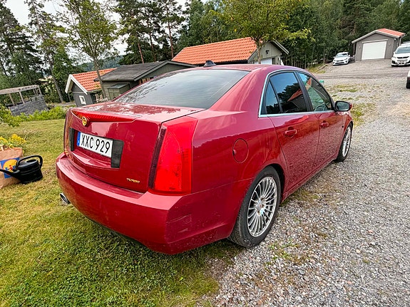 Cadillac BLS 3 of 12