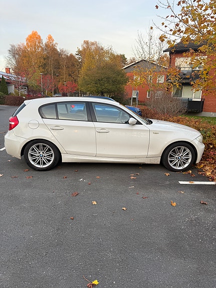 BMW 120d 5 of 6