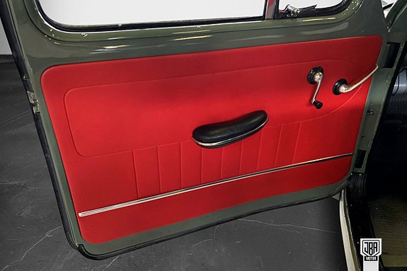Volvo PV 16 of 17