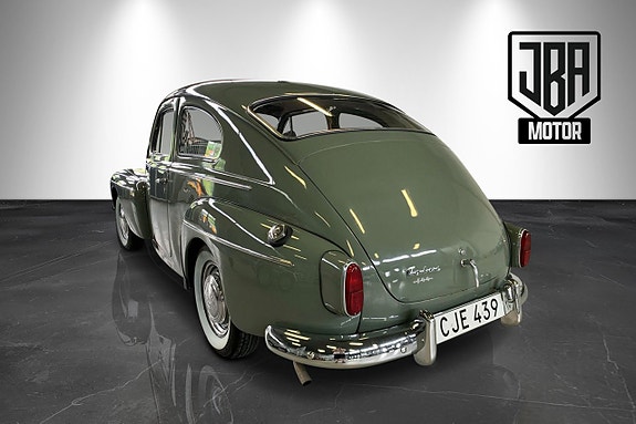 Volvo PV 10 of 17
