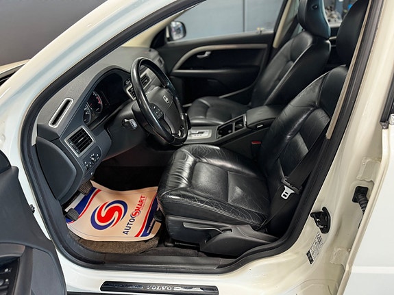 Volvo S80 14 of 30
