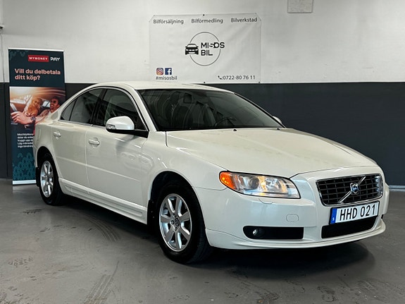 Volvo S80 6 of 30
