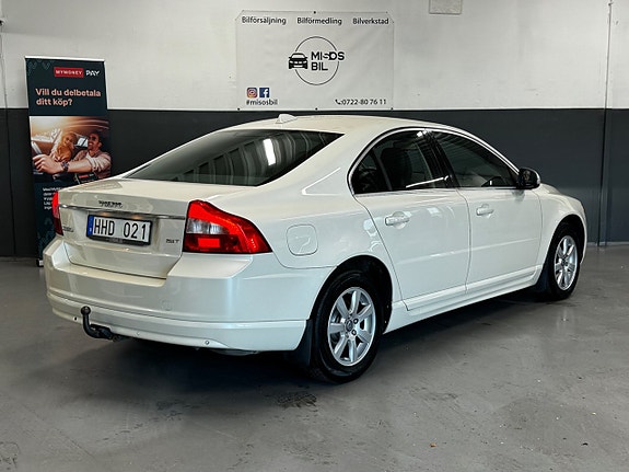 Volvo S80 8 of 30