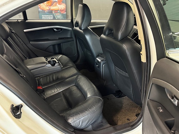 Volvo S80 20 of 30