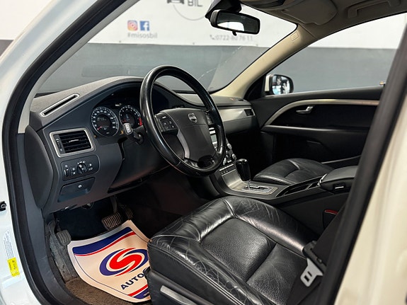Volvo S80 13 of 30