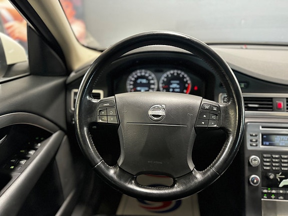 Volvo S80 26 of 30