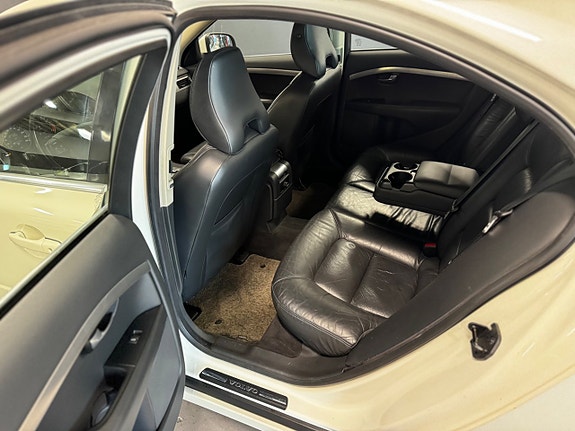 Volvo S80 18 of 30