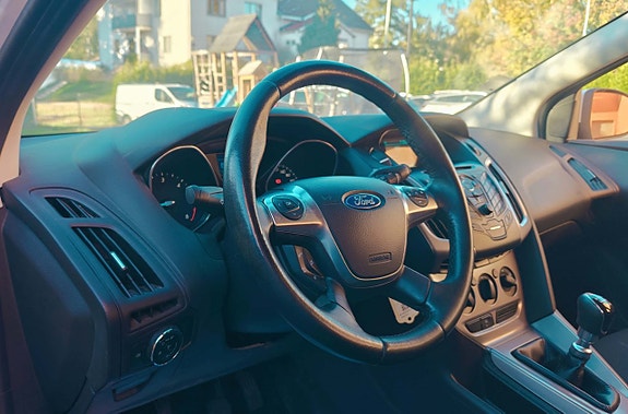 Ford Focus 16 of 23