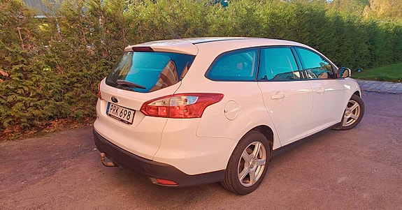 Ford Focus 12 of 23