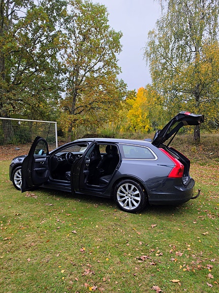 Volvo V90 4 of 10