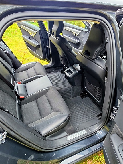 Volvo V90 7 of 10