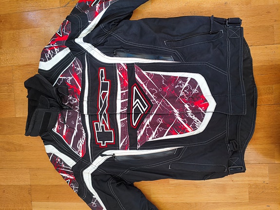 Product image 1 of 3