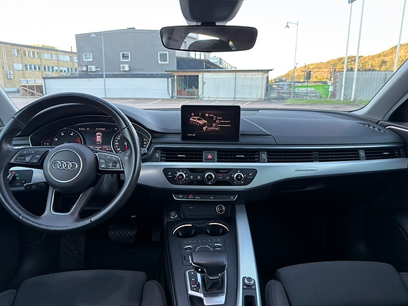 Audi A4 5 of 7