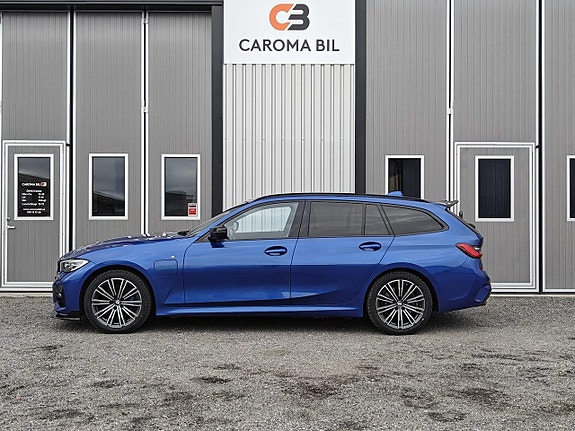 BMW 330e 5 of 23