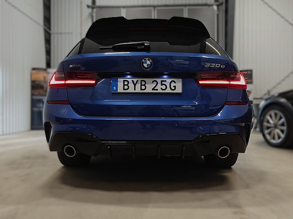 BMW 330e 9 of 23