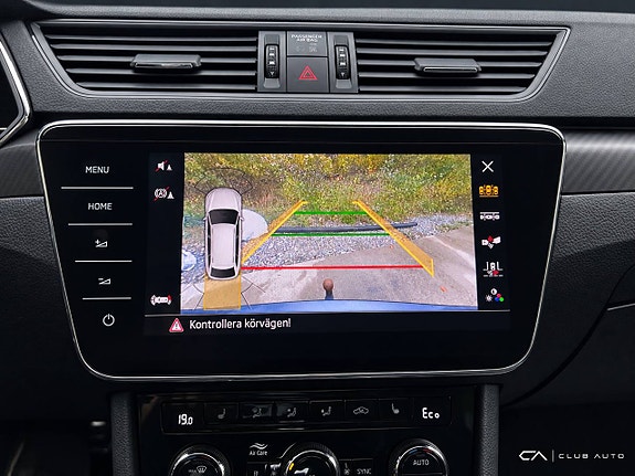 Skoda Superb 15 of 22