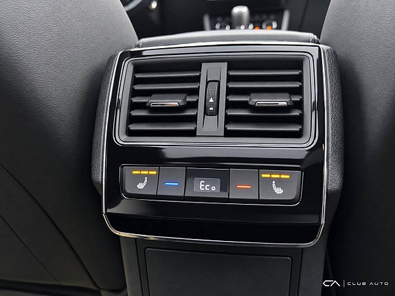 Skoda Superb 16 of 22