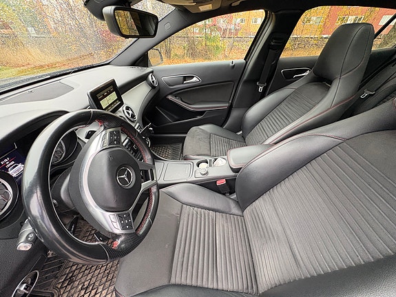 Mercedes-Benz GLA 220 7 of 9